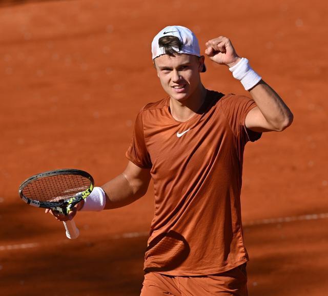 比如深入探 比如深入探